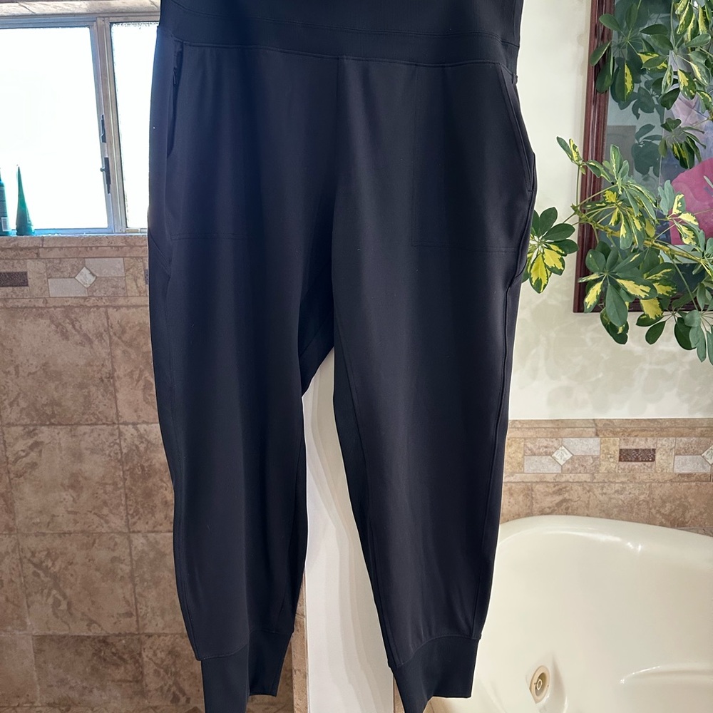 Athleta Women’s Black Athletic Pants Joggers Size XL - Picture 3 of 11